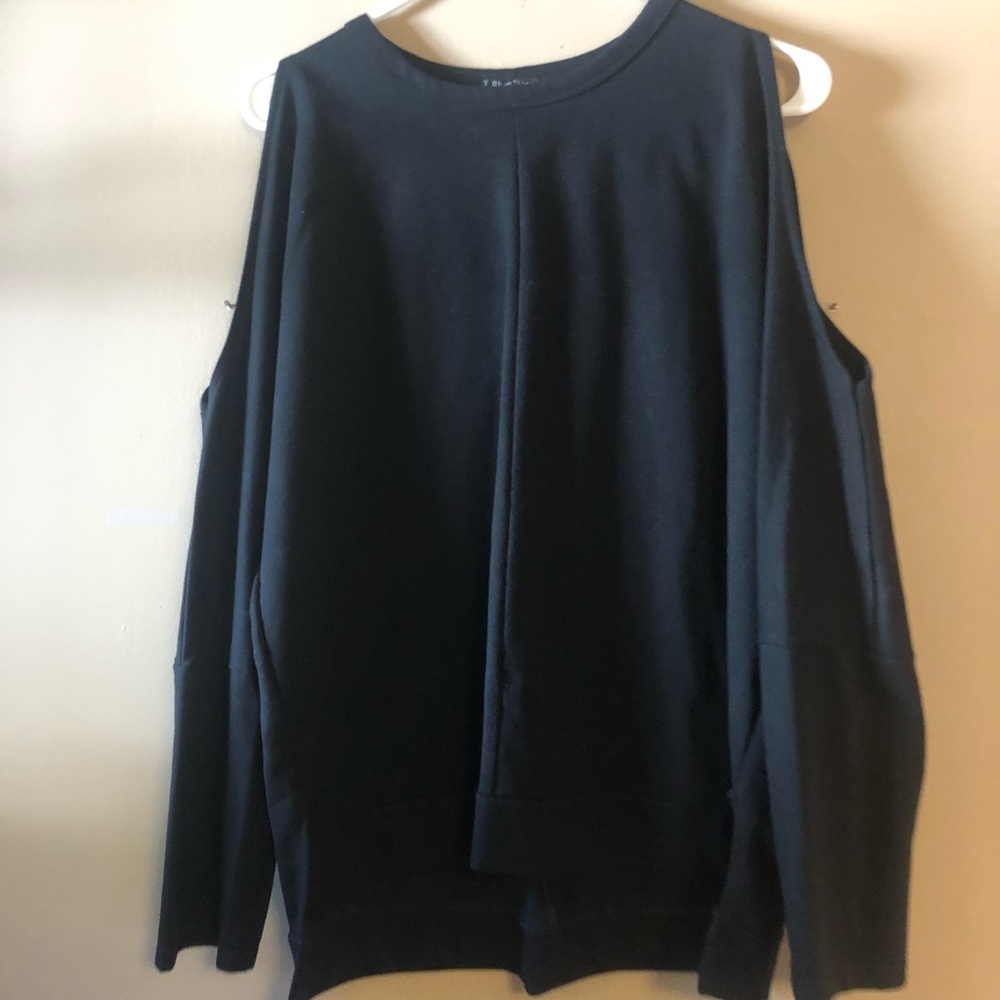 Open Shoulder Night Shirt
